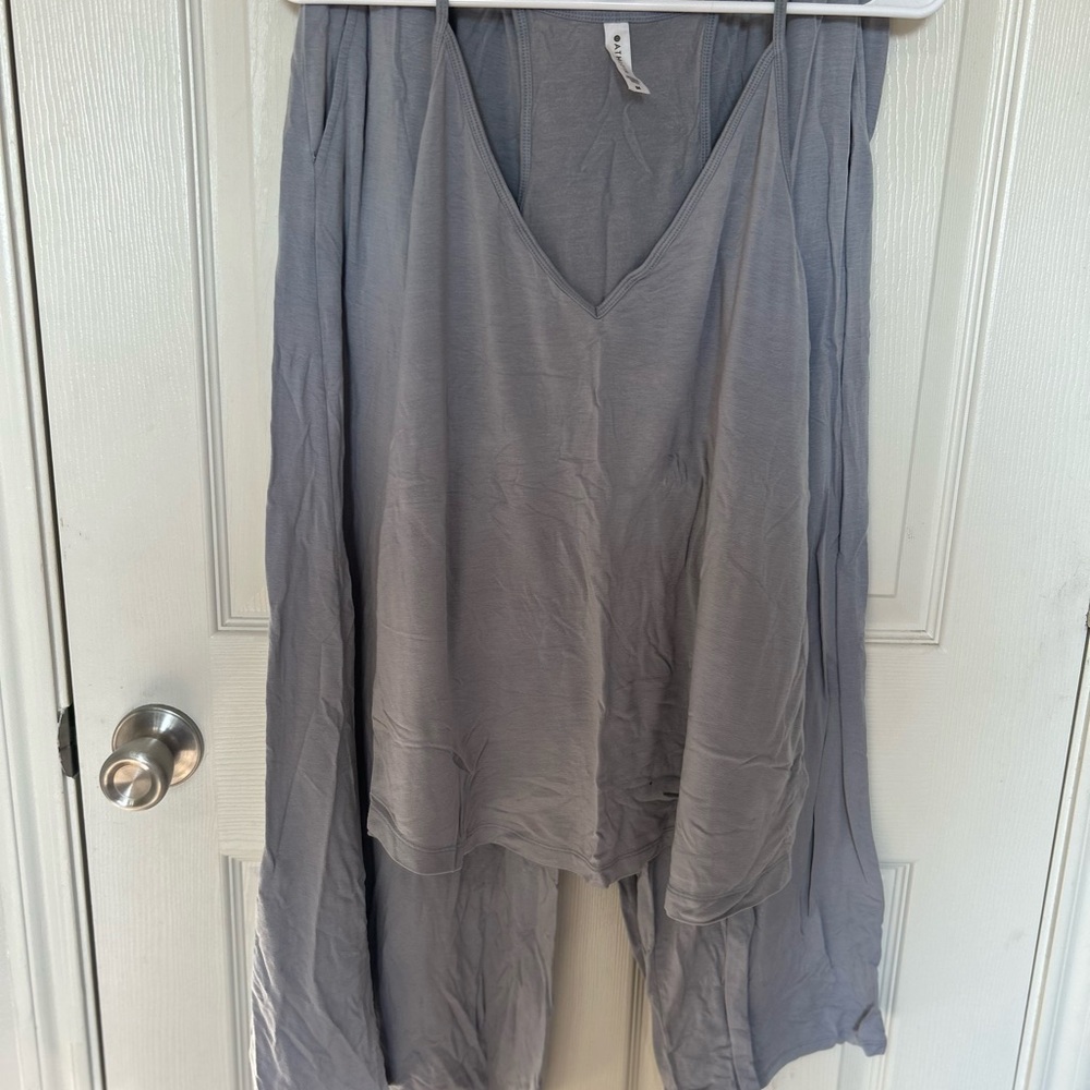 Chic Gray Women's pajama set